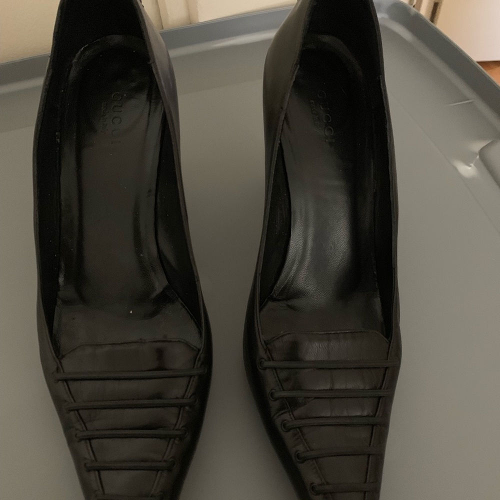 Gucci Pointed Toe Heels Size 9